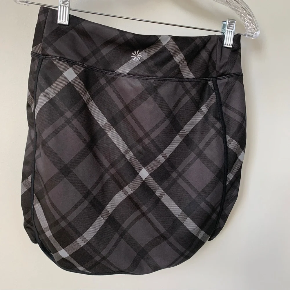 Athleta Gray/Black Plaid Fleece-Lined Skirt‎ Size Small Tall